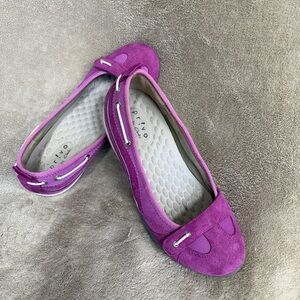 Ladies pink suede leather slip on shoes size 7 medium